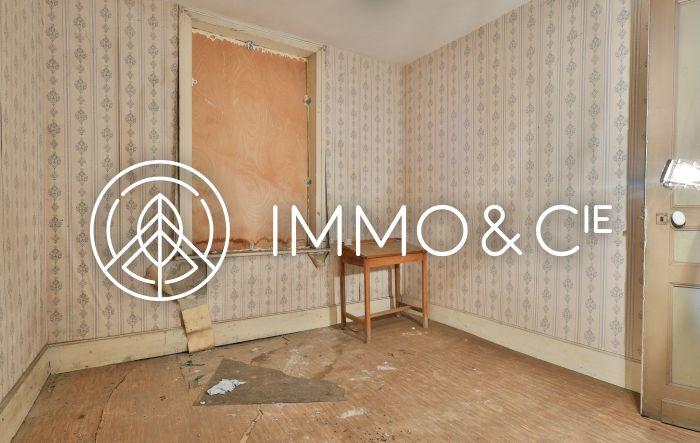 Maison - 220 m² - 6 pièces