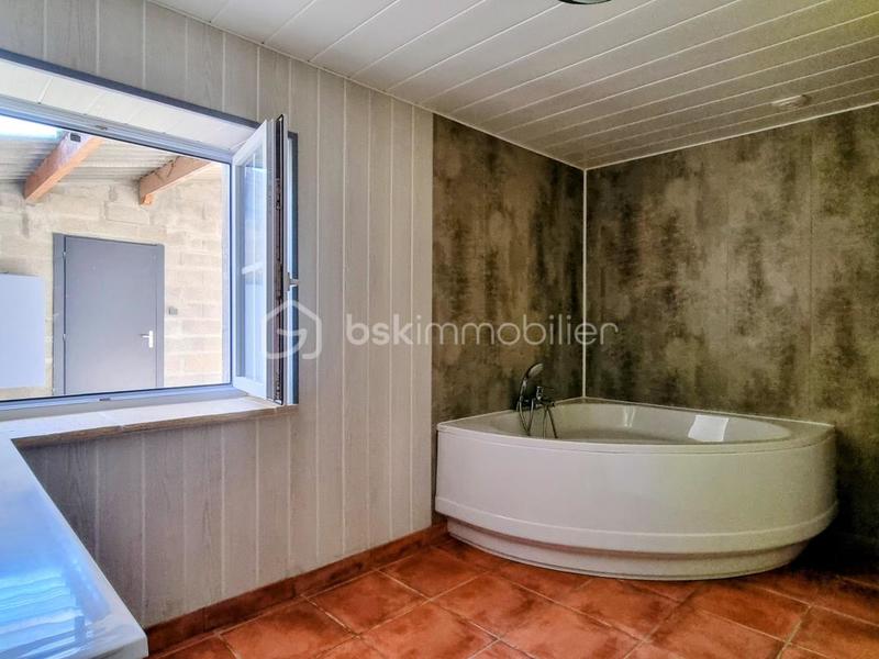 Maison en pierre - 181 m² - 5 pièces