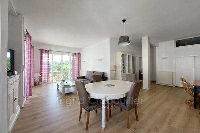 Appartement - 85 m² - 3 pièces