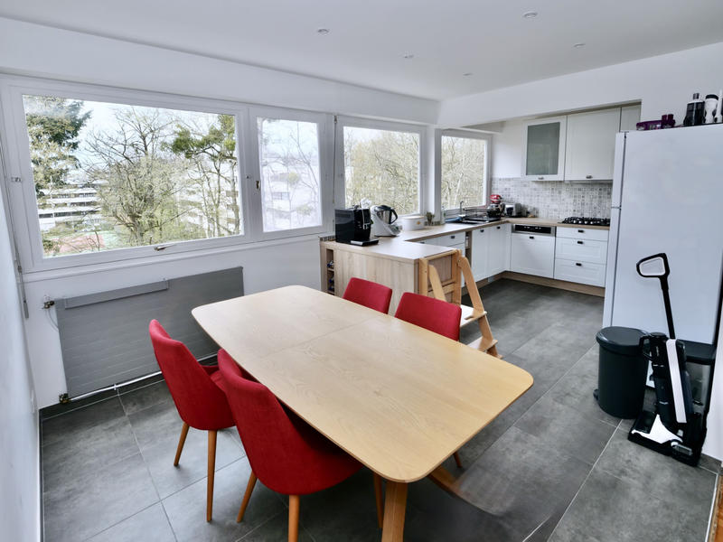 Appartement - 80 m² - 4 pièces