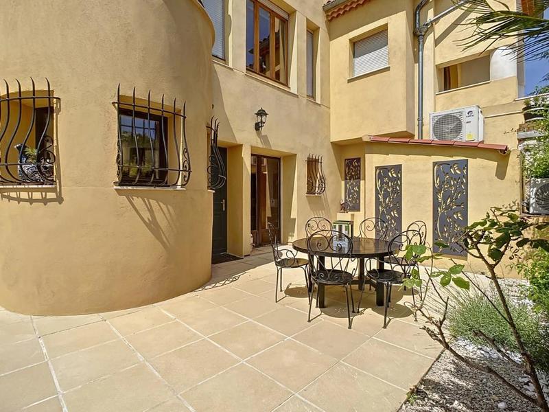 Appartement - 118 m² - 3 pièces