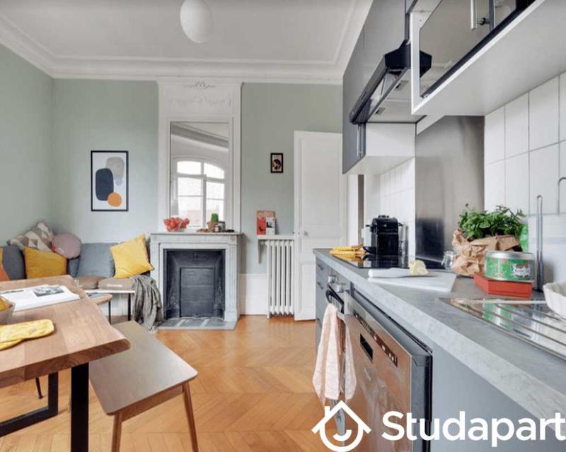 Chambre - 65 m² - 1 pièce