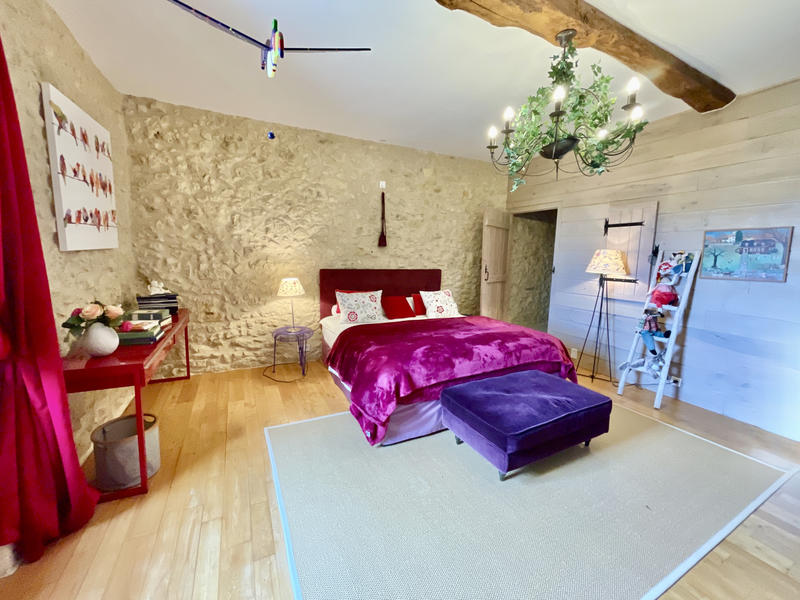 Maison - 417 m² - 8 pièces