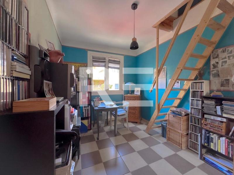 Propriété - 133 m² - 7 pièces