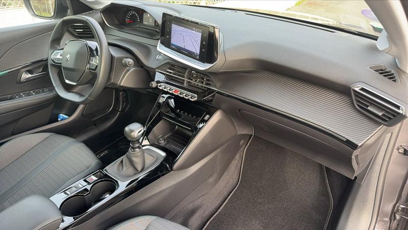 Peugeot 208 II 1.2 Puretech 100 Allure - Entretien constructeur