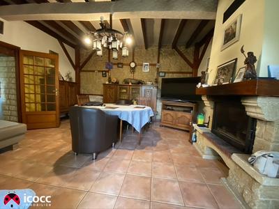 Demeure - 188 m² - 8 pièces