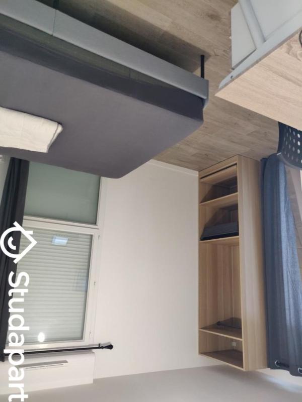 Chambre - 10 m² - 1 pièce