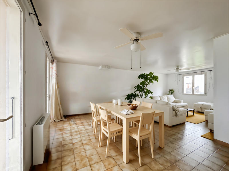 Maison - 216 m² - 8 pièces