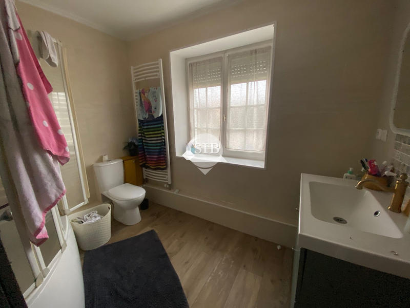 Maison ancienne - 125 m² - 8 pièces