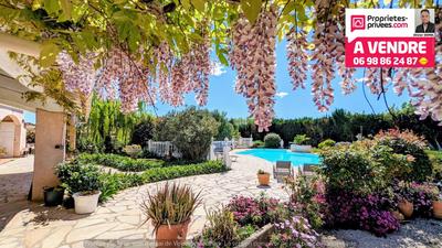 Maison - 213 m² - 6 pièces