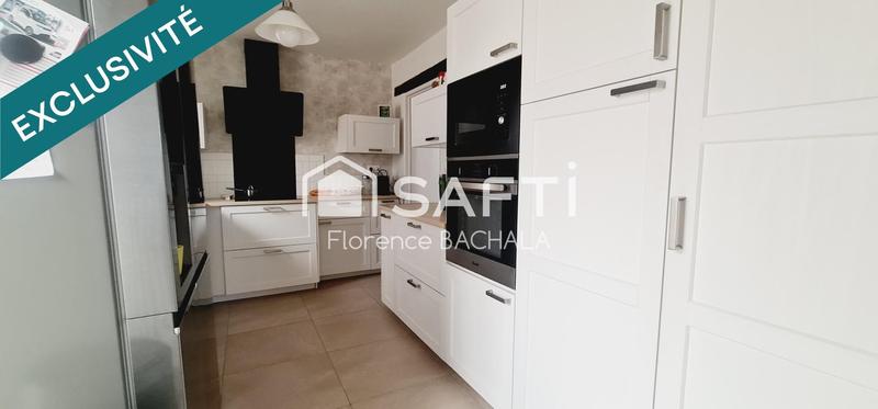 Maison - 208 m² - 7 pièces