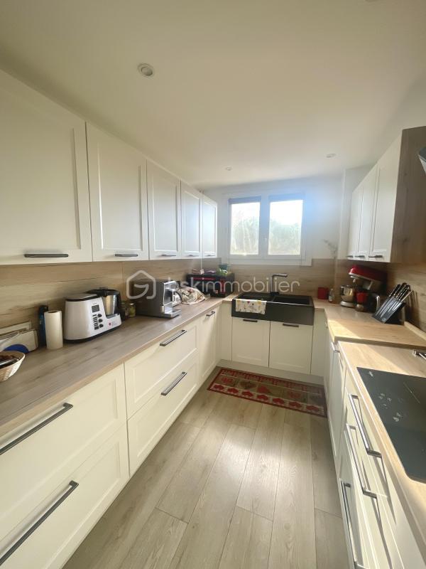 Appartement - 80 m² - 4 pièces