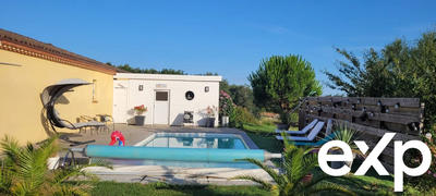 Maison - 245 m² - 10 pièces