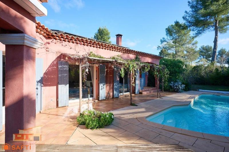 Maison - 171 m² - 5 pièces