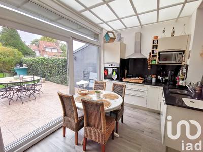 Maison - 93 m² - 5 pièces