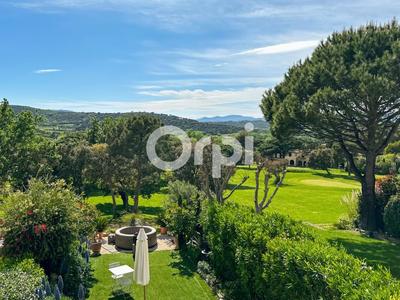 Maison - 104 m² - 4 pièces