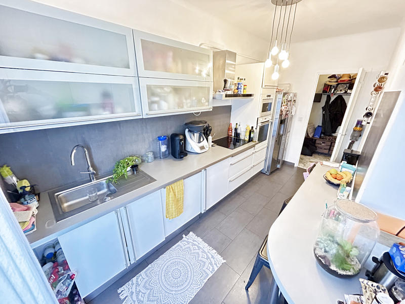 Appartement - 92 m² - 4 pièces