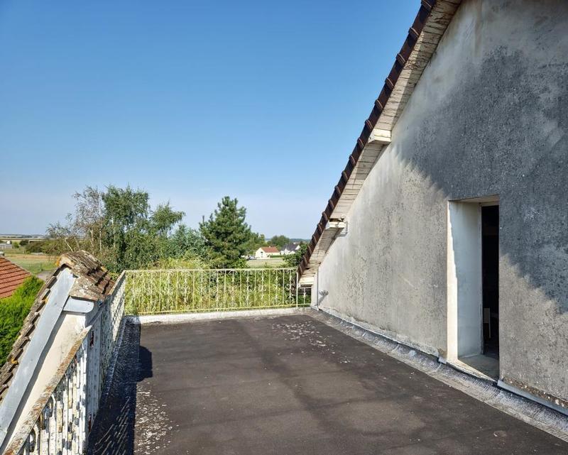 Maison - 205 m² - 8 pièces