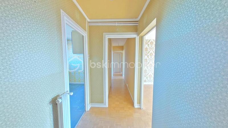 Appartement - 79 m² - 4 pièces