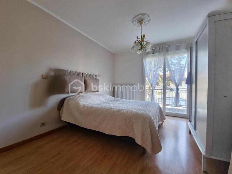 Maison - 165 m² - 8 pièces