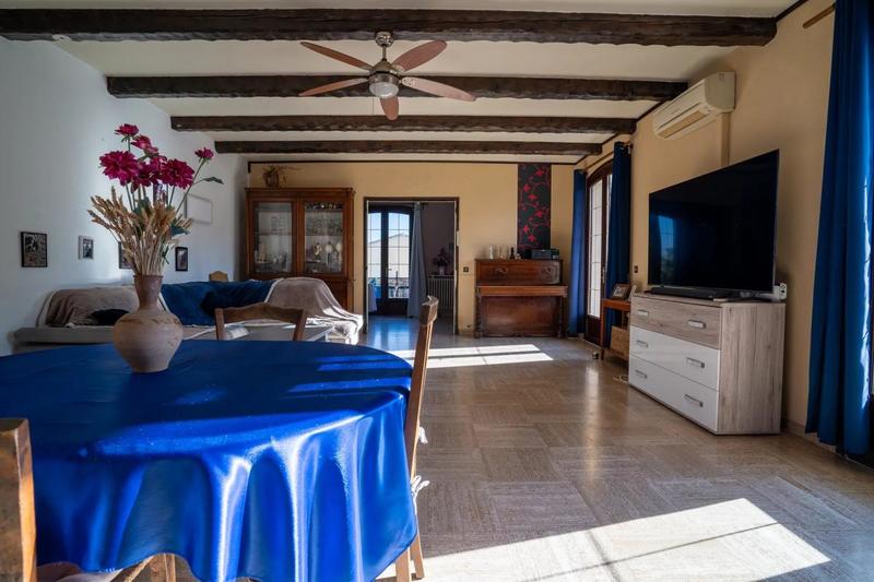 Maison - 328 m² - 9 pièces