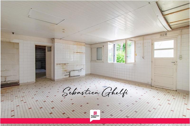 Maison - 572 m² - 7 pièces