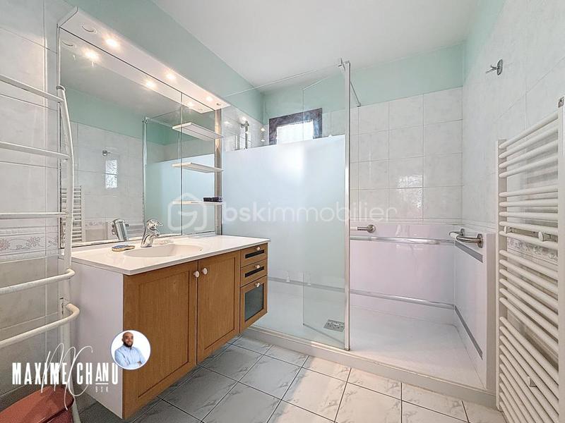 Maison - 94 m² - 4 pièces