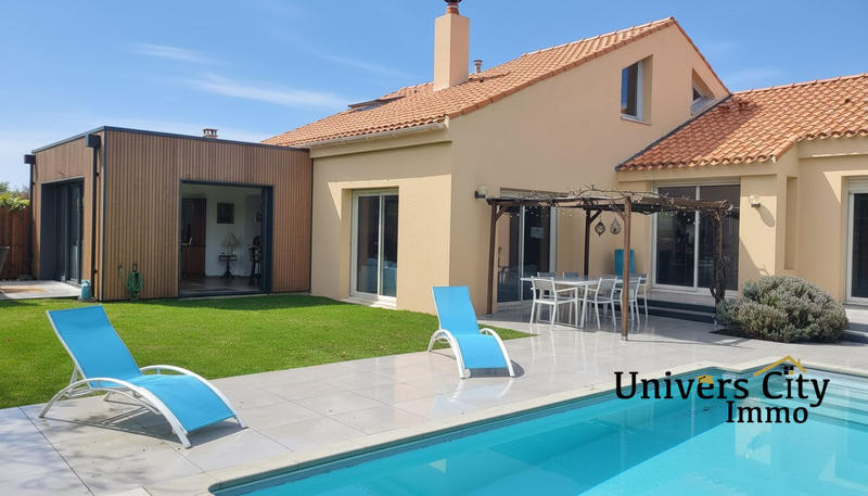 Maison - 186 m² - 7 pièces