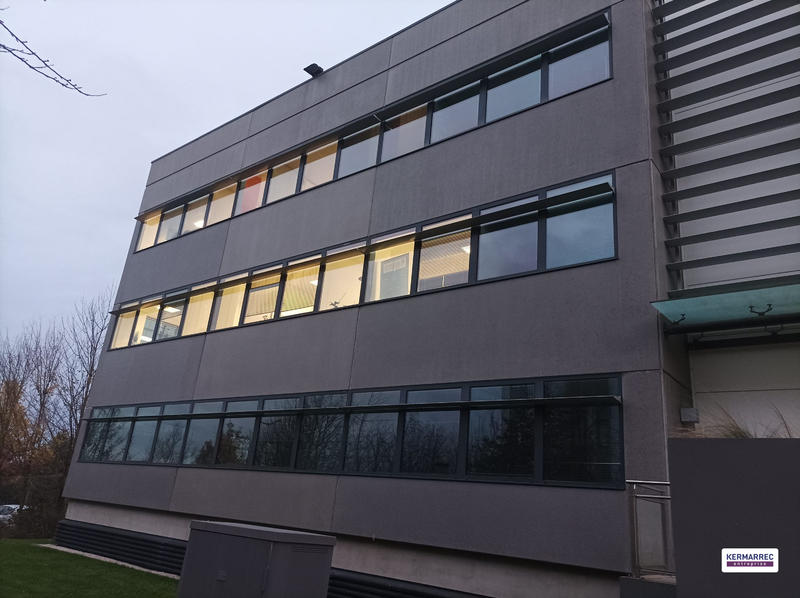 Bureau - 125 m²
