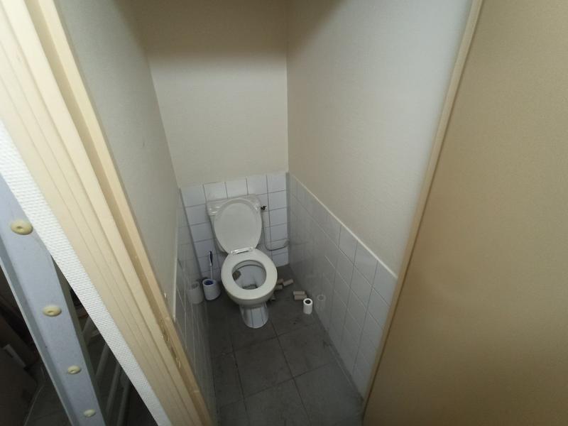 Local commercial - 182 m²