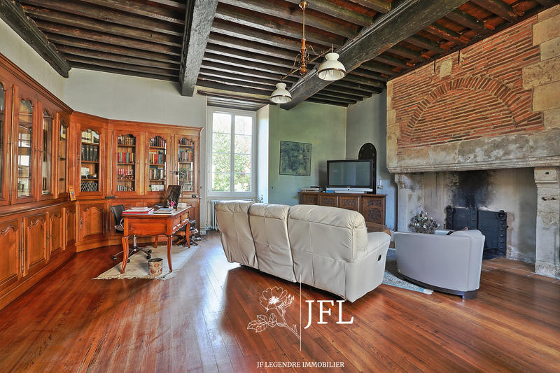 Maison en pierre - 267 m² - 5 pièces