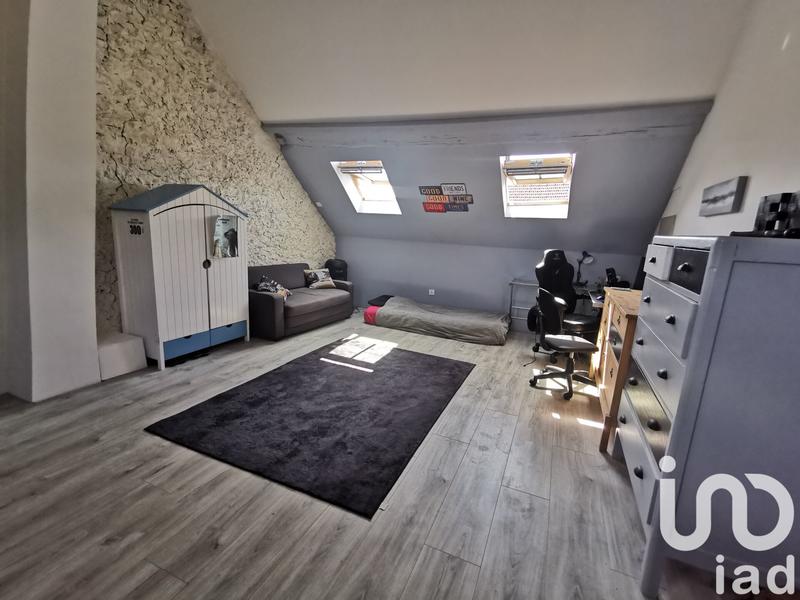 Maison - 215 m² - 7 pièces