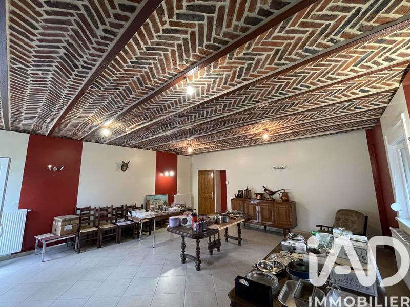 Maison - 218 m² - 11 pièces