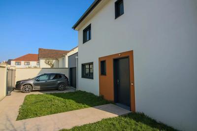 Maison - 147 m² - 6 pièces