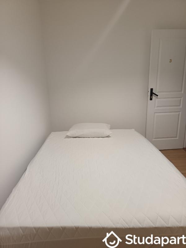 Chambre - 12 m² - 1 pièce