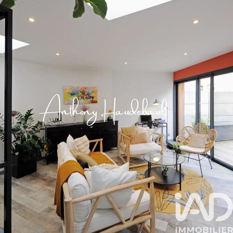 Maison - 174 m² - 9 pièces