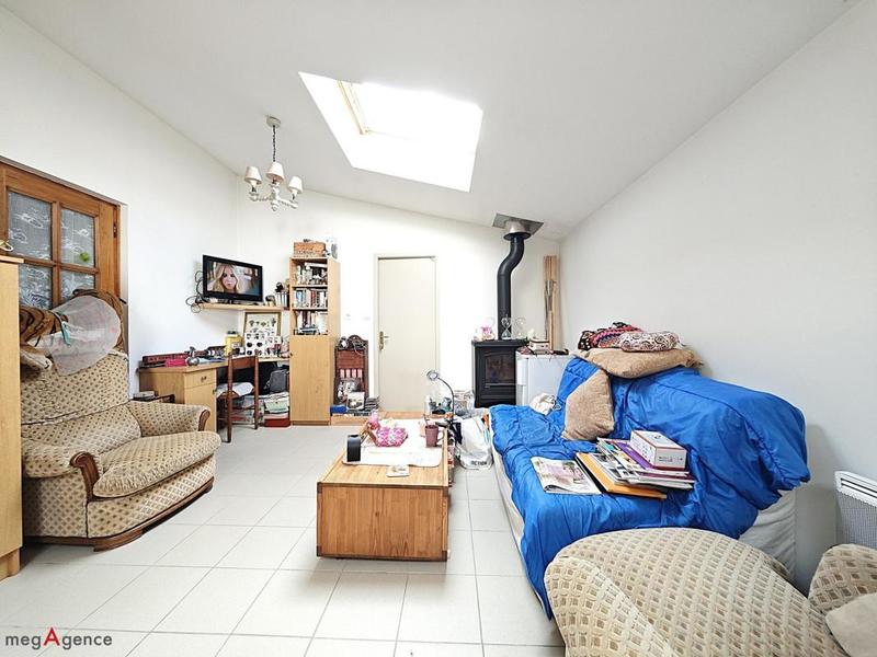 Maison - 200 m² - 12 pièces