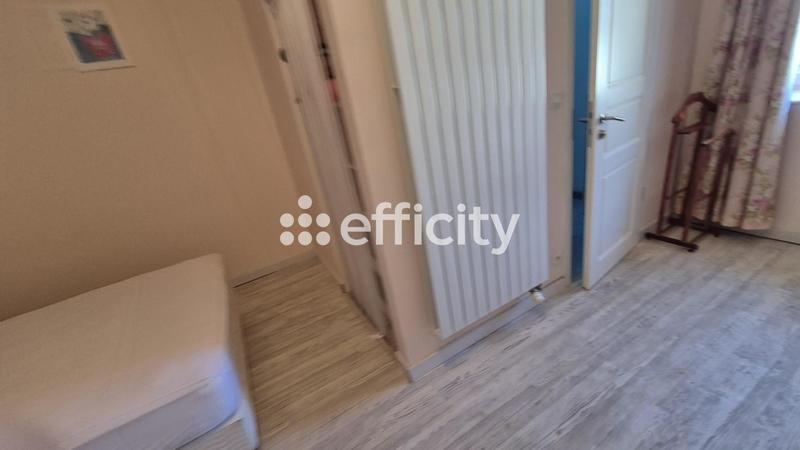 Maison - 495 m² - 14 pièces