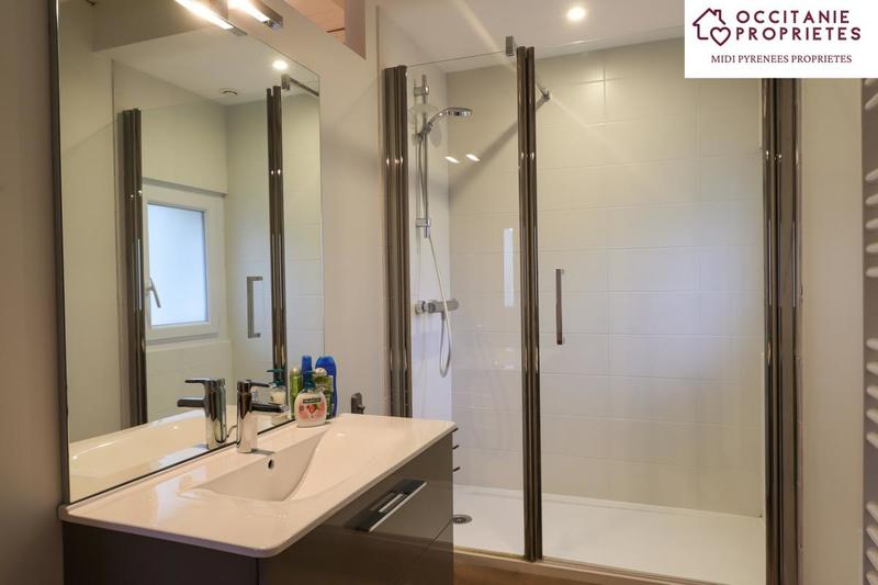 Propriété - 366 m² - 13 pièces