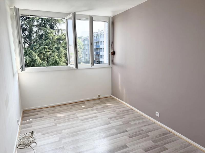 Appartement - 70 m² - 4 pièces