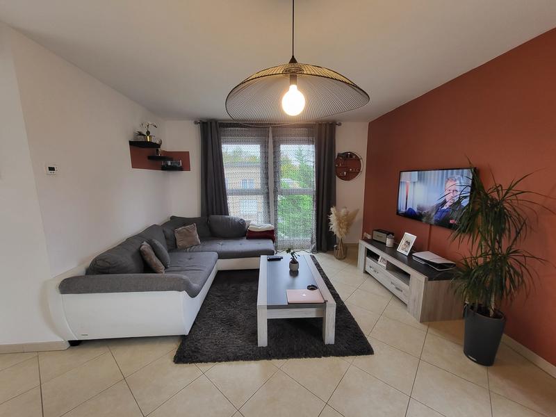 Appartement - 85 m² - 3 pièces