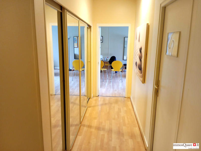 Bureau - 70 m² - 3 pièces