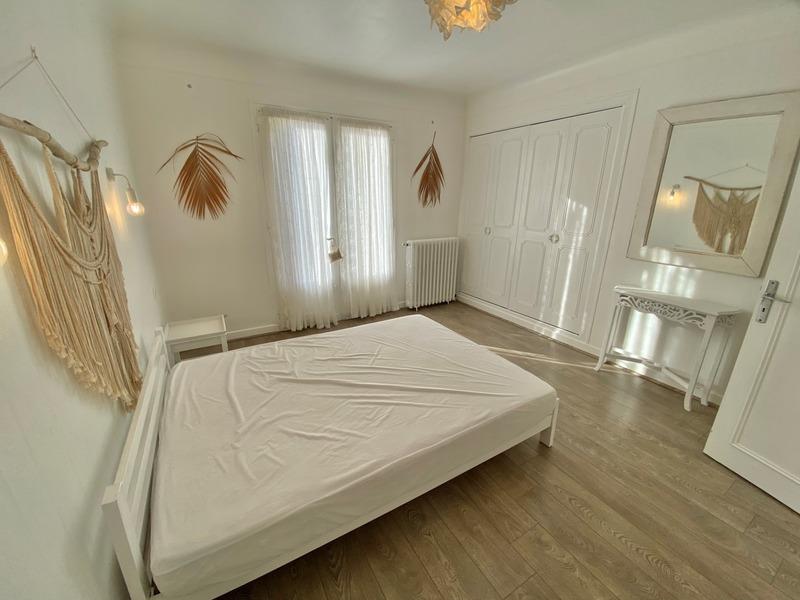 Maison - 220 m² - 7 pièces