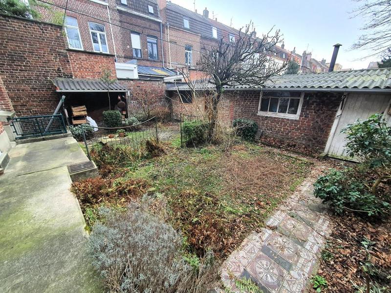 Maison - 230 m² - 11 pièces