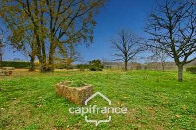 Maison - 226 m² - 8 pièces