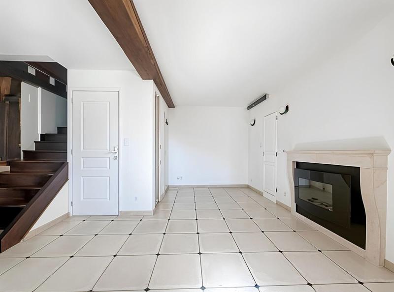 Maison - 170 m² - 9 pièces