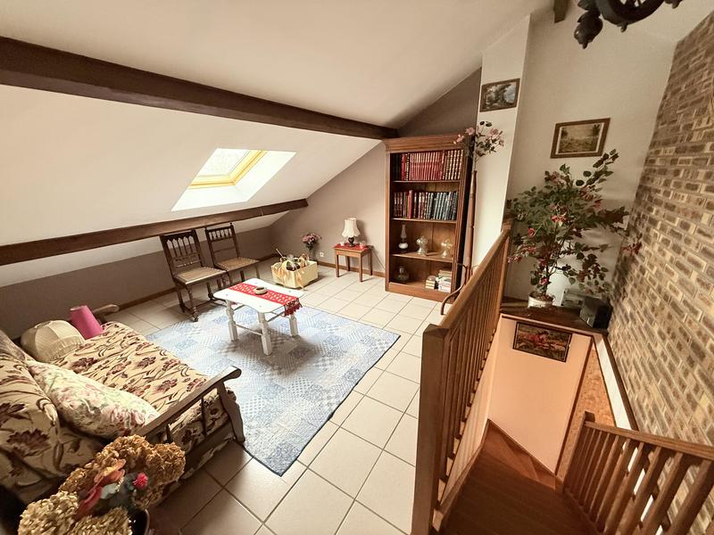 Maison - 90 m² - 5 pièces