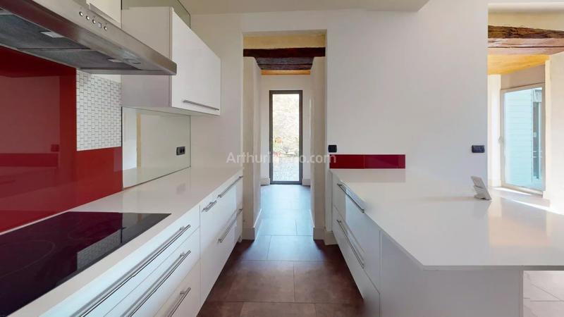 Maison - 150 m² - 4 pièces