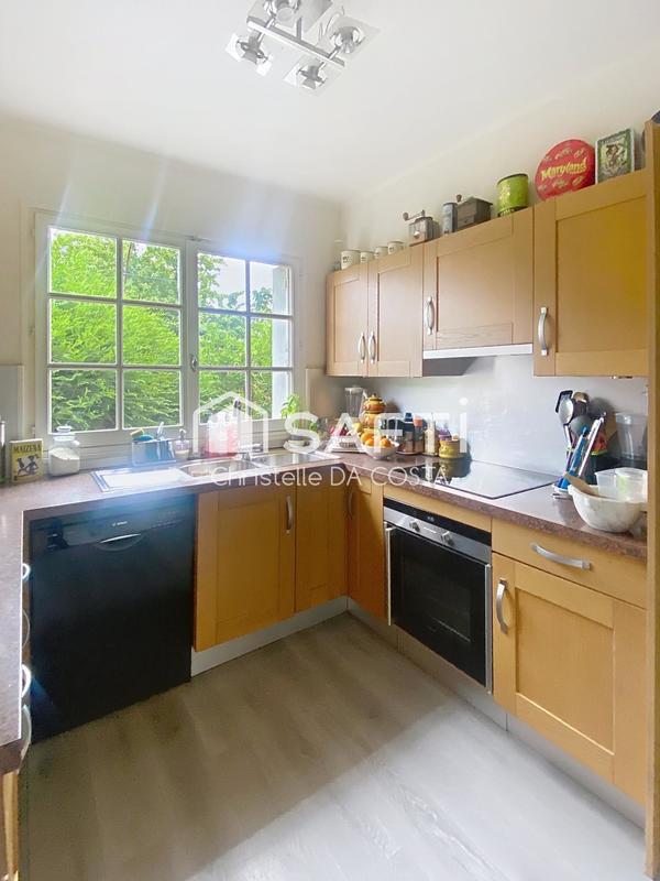 Maison - 97 m² - 5 pièces