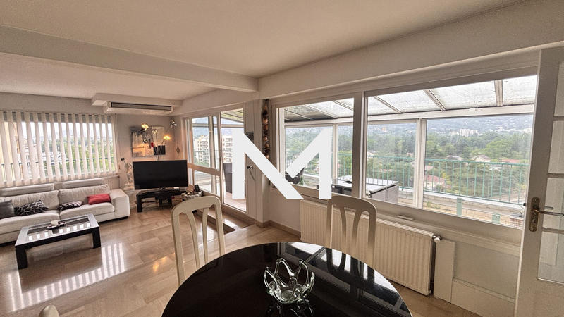 Appartement - 132 m² - 4 pièces